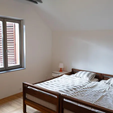 Balatongyoeroeki Szepkilato Nyaralo *