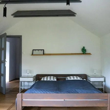 Balatongyoeroeki Szepkilato Nyaralo Ferienhaus